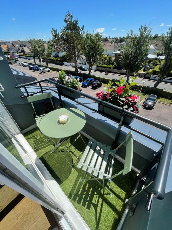 Mizar, Joli Appt Renove Avec Parking Et Balcon Apartment Courseulles-sur-Mer Luaran gambar
